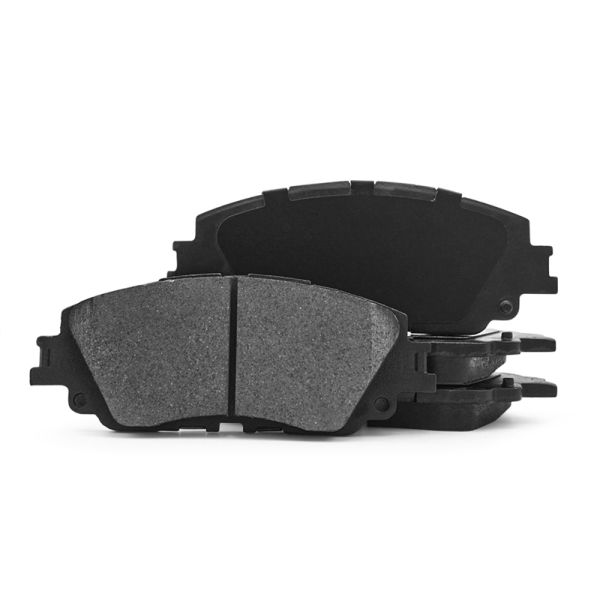 New Front Ceramic Brake Pads for Toyota Camry D2076
